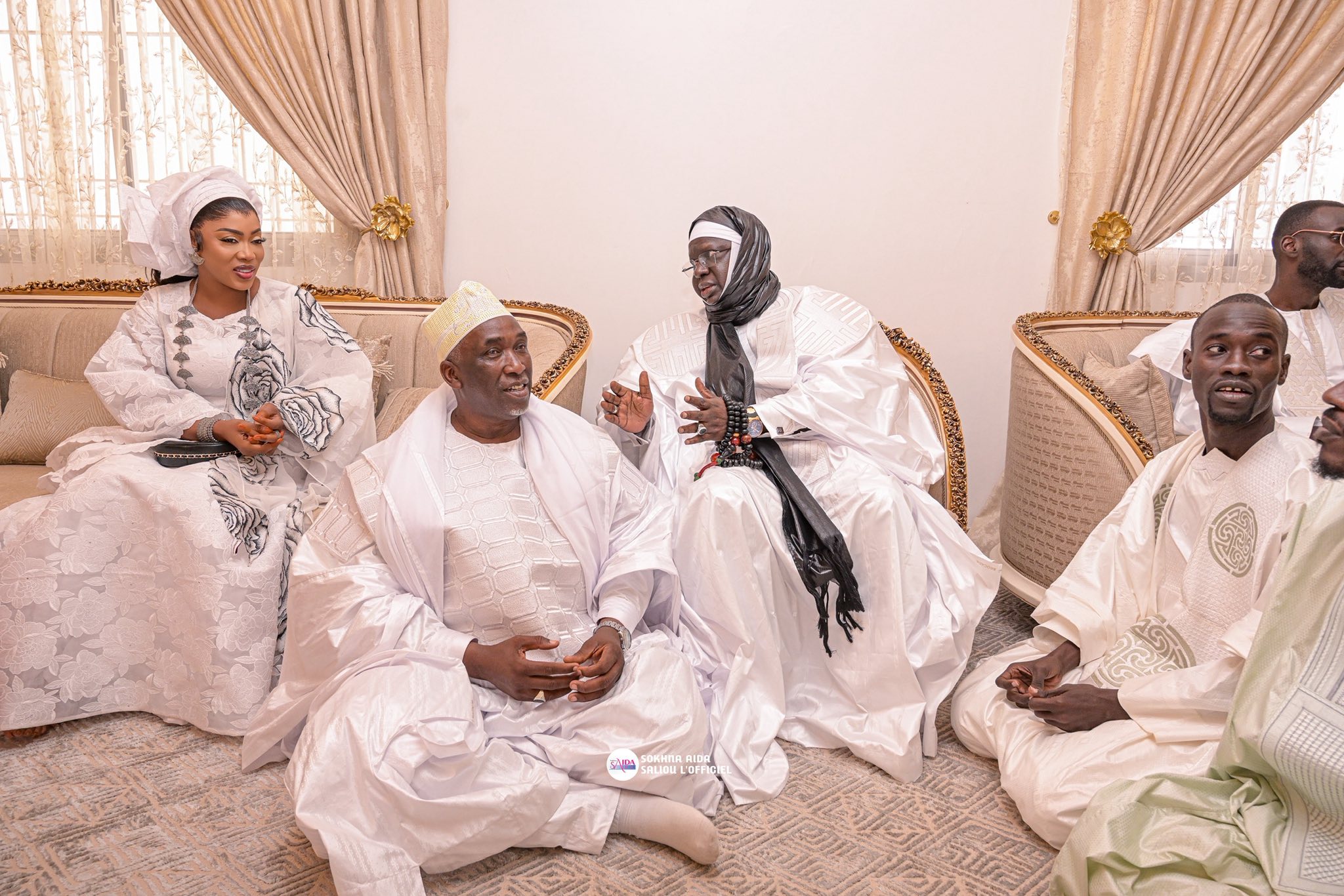 Appel de Seydina Limamou Laye : Sokhna Aïda Saliou hôte du Khalif général des Layennes